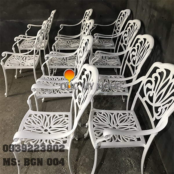 Bàn ghế nhôm đúc BGN 006